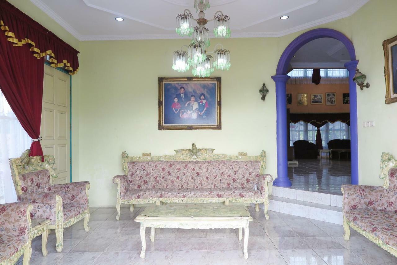 Villa Tiandiva Cisarua Exteriör bild