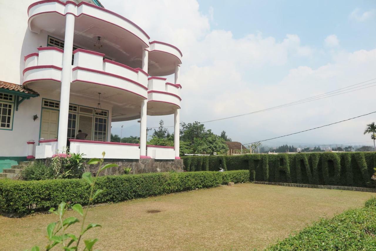 Villa Tiandiva Cisarua Exteriör bild