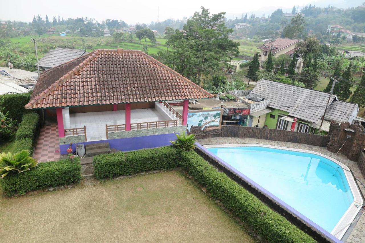 Villa Tiandiva Cisarua Exteriör bild